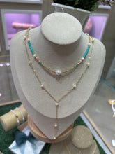 Cargar imagen en el visor de la galería, Choker Mostacilla y Perla Central
