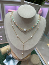 Cargar imagen en el visor de la galería, Choker Mostacilla y Perla Central

