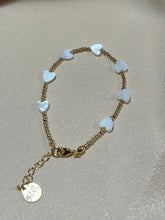 Cargar imagen en el visor de la galería, Pulsera de broche mini balin y nacar
