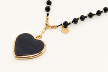Cargar imagen en el visor de la galería, Collar de nuditos con Cristales Checos negros, balines y dije de corazon de murano
