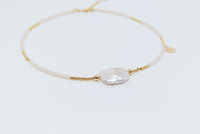Cargar imagen en el visor de la galería, Set Choker Cristales y Perla Barroca con Pulseras
